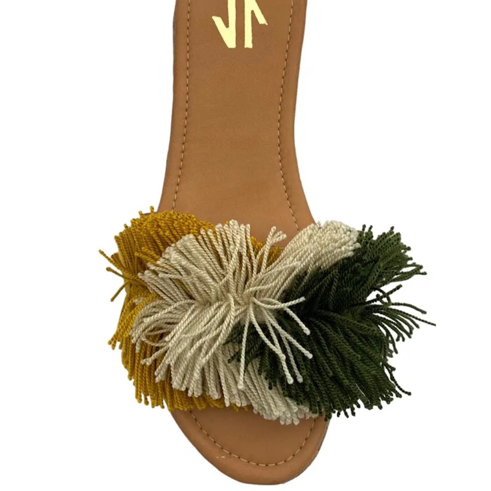 Silvia Cobos Mambo Fringe Sandals Size 12
New in Box w/ Dust Bag